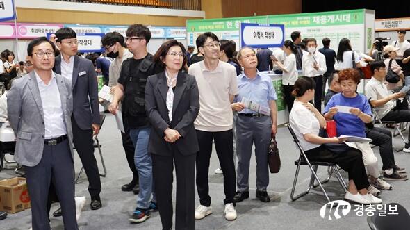 안성시, 2025 상반기 채용박람회 성황리 마무리